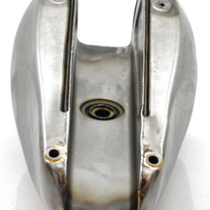 Triumph Petrol tank bare-metal   US-type    Opn. 83-7301 (a.o.)
