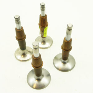 BSA A65 OIF Valves & PB guides set 1971- (opn 68-0665 - 0663 / 71-2300)