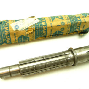 Yamaha drive axle (256-17421-00)