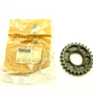 Yamaha gear pinion 3rd 26T drive axle (1J7-17231-03)
