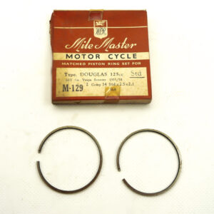 Douglas Vespa 125 Piston ring set (M-129)