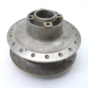 Yamaha DX100 - YB100  Rear wheel hub  36 holes (casting nr 10601)