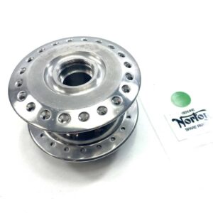 Norton Commando front wheel hub disc-type 06-2867 / 06-6024